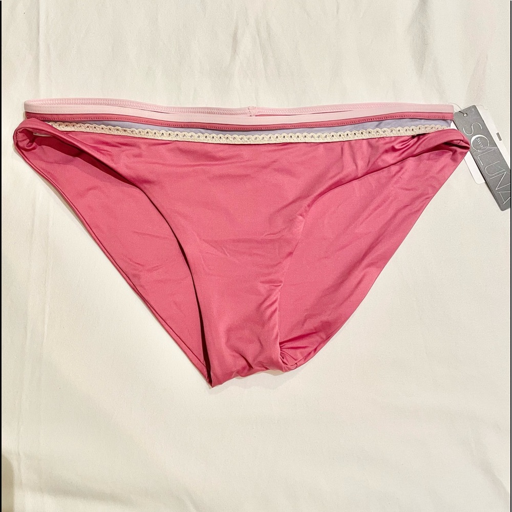 Soluna bikini bottom in Mulberry color